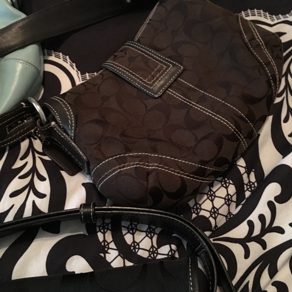 Purses - Picture 3 of 4